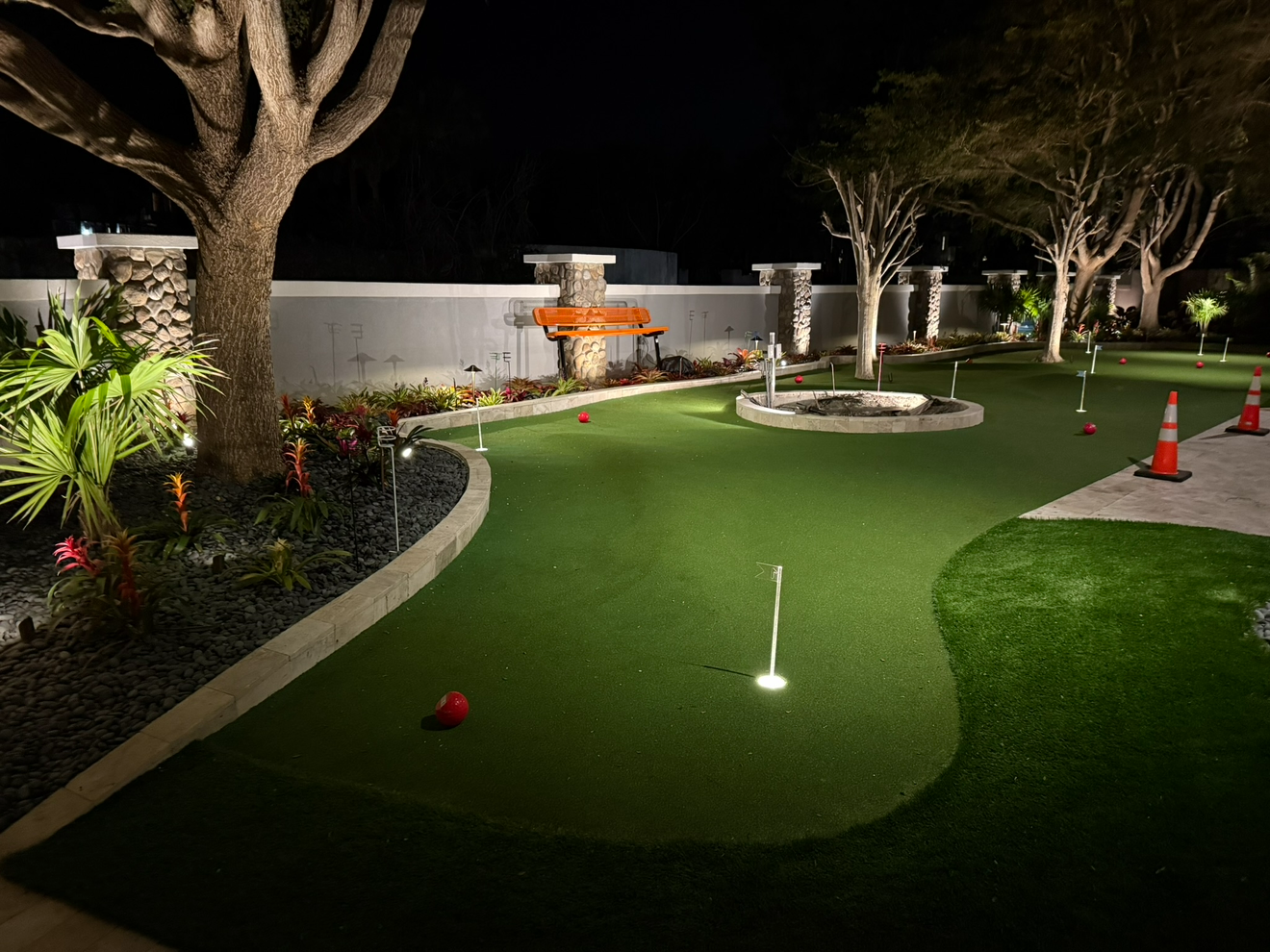 Backyard putting green specialty outdoor lighting